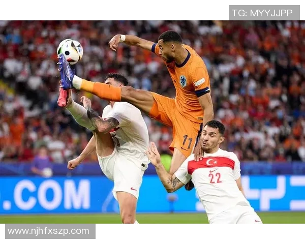 足球明星AK47的传奇之路与球场背后的故事揭秘