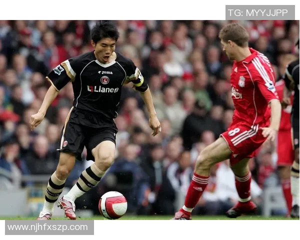 足球明星摩尔西的职业生涯与成就揭秘，了解这位传奇球员的故事与影响